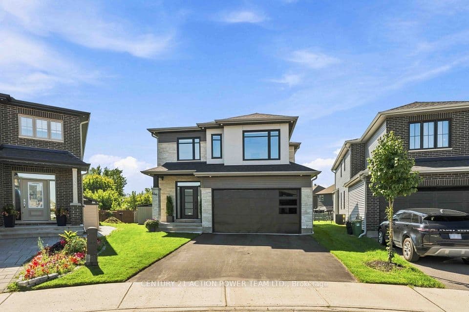 644 Moonflower Crescent, Blossom Park - Airport and Area, ON K1T 0X8 – photo 2