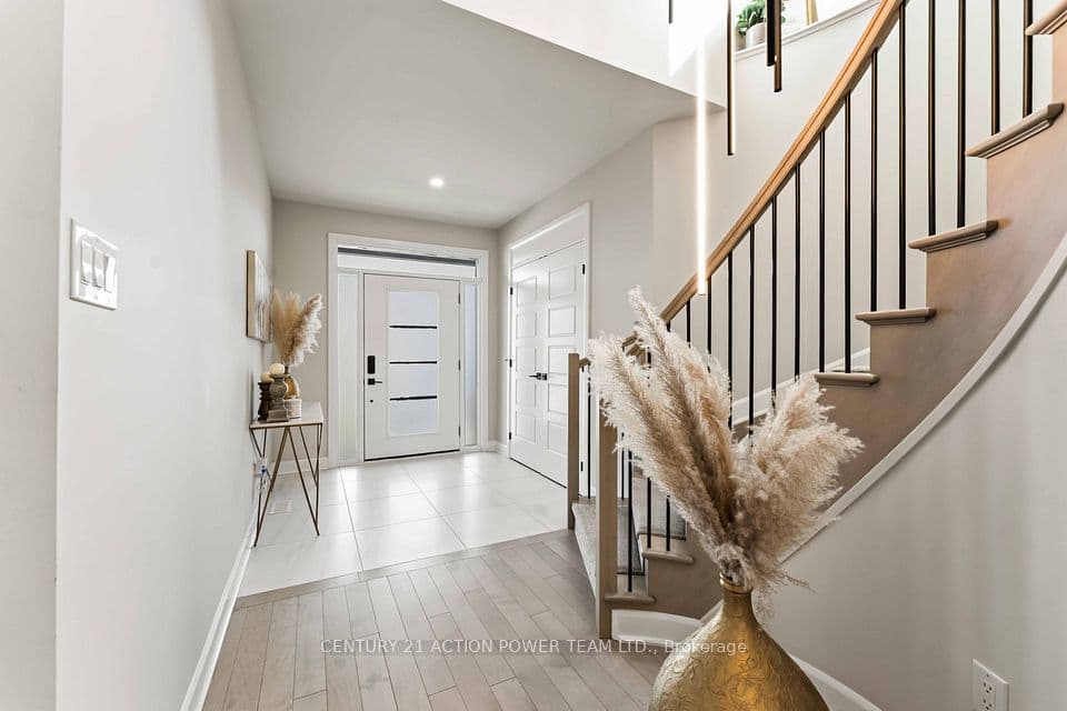 644 Moonflower Crescent, Blossom Park - Airport and Area, ON K1T 0X8 – photo 3