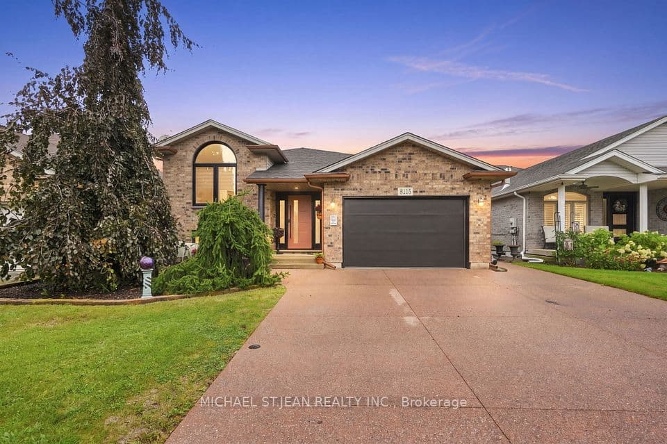 8115 Beaver Glen Drive, Niagara Falls, ON L2H 3K5 – main photo