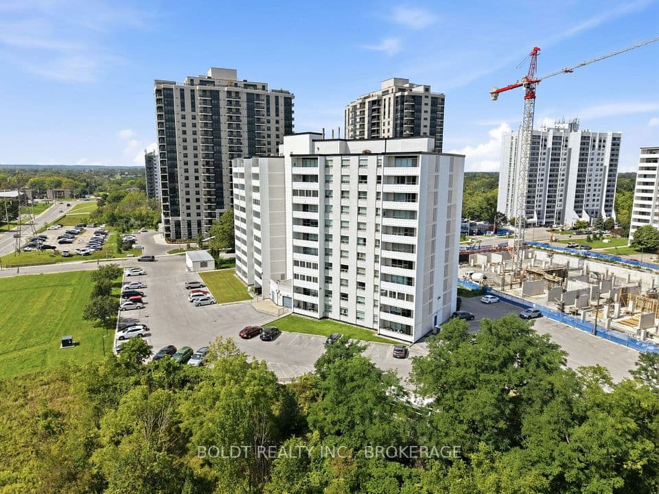 35 Towering Heights Boulevard 1008, St. Catharines, ON L2T 3G8 – photo 3