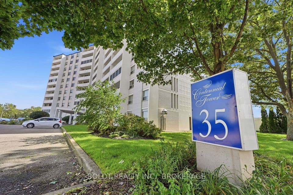35 Towering Heights Boulevard 1008, St. Catharines, ON L2T 3G8 – main photo