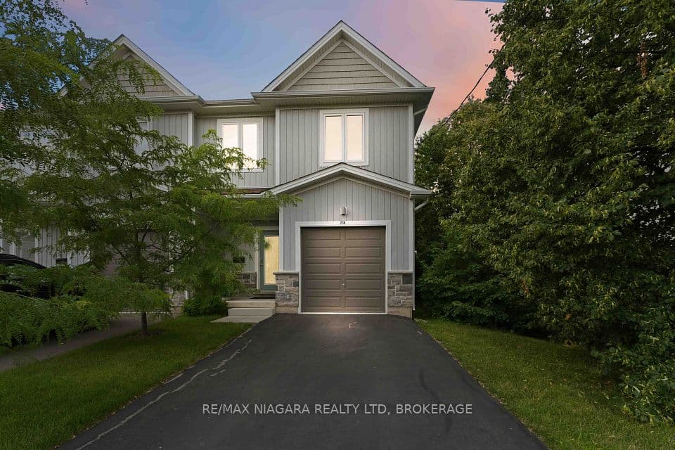 23B Bloomfield Avenue, St. Catharines, ON L2P 1W8 – main photo