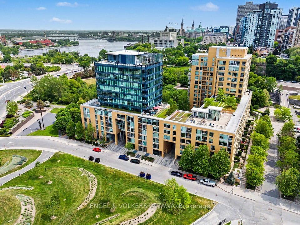 200 Lett Street 805, West Centre Town, ON K1R 0A7 – main photo
