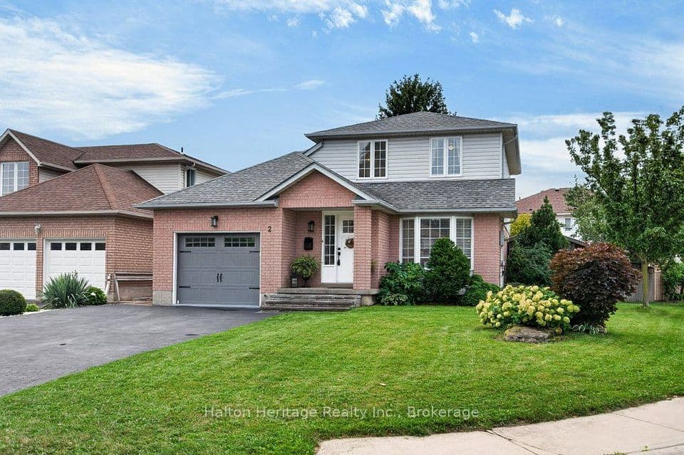 2 Luciano Court, Hamilton, ON L9A 5G4 – photo 2