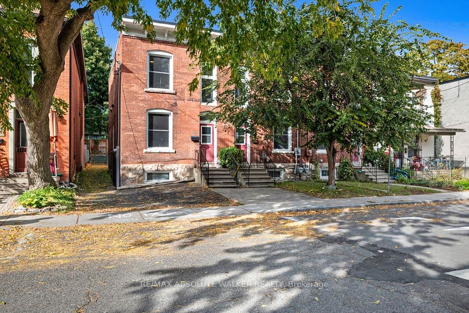 141 Primrose Avenue, West Centre Town, ON K1R 6M4 – main photo