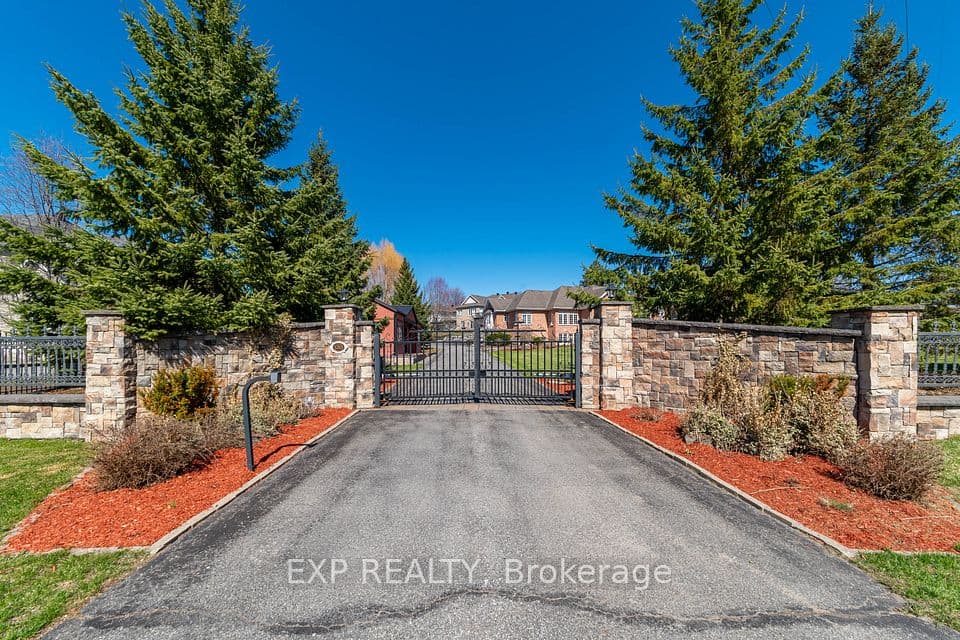 1283 Rideau Cove Court, Blossom Park - Airport and Area, ON K1V 1R8 – photo 2