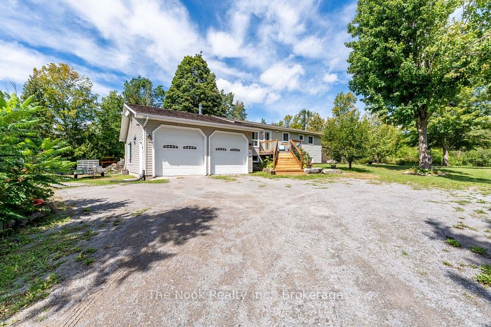 6 Cedar Terrace, Trent Lakes, ON K0L 1J0 – main photo