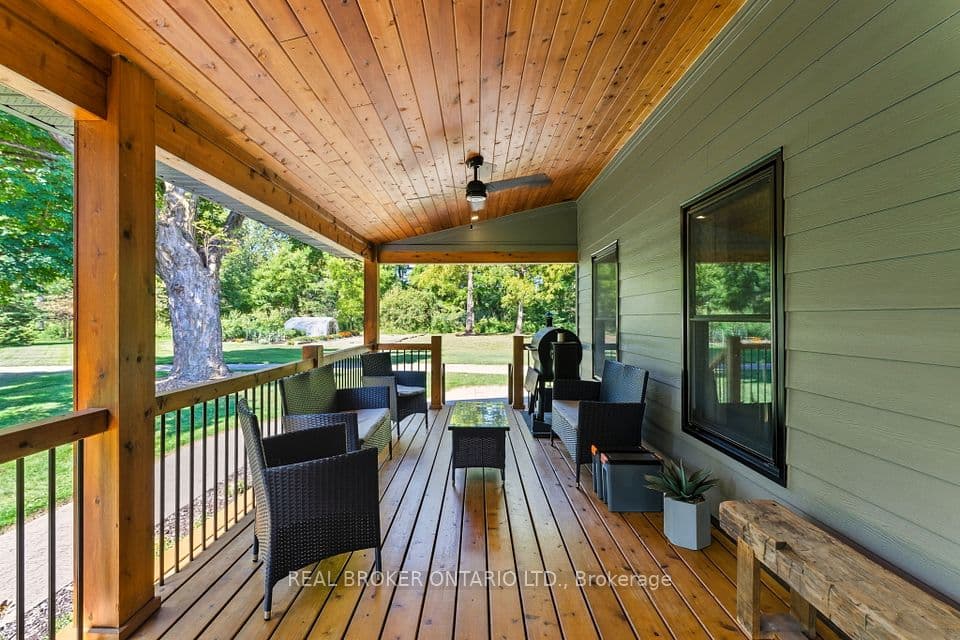 115 Lakeshore Road, Norfolk, ON N0J 1T0 – photo 3