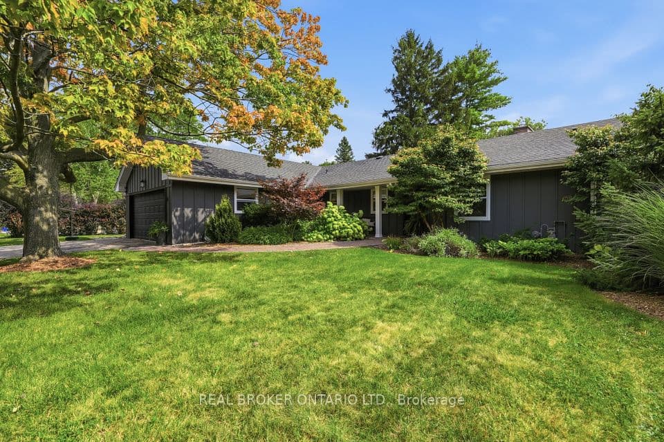 54 Mayfair Avenue, Hamilton, ON L9H 3L1 – photo 3