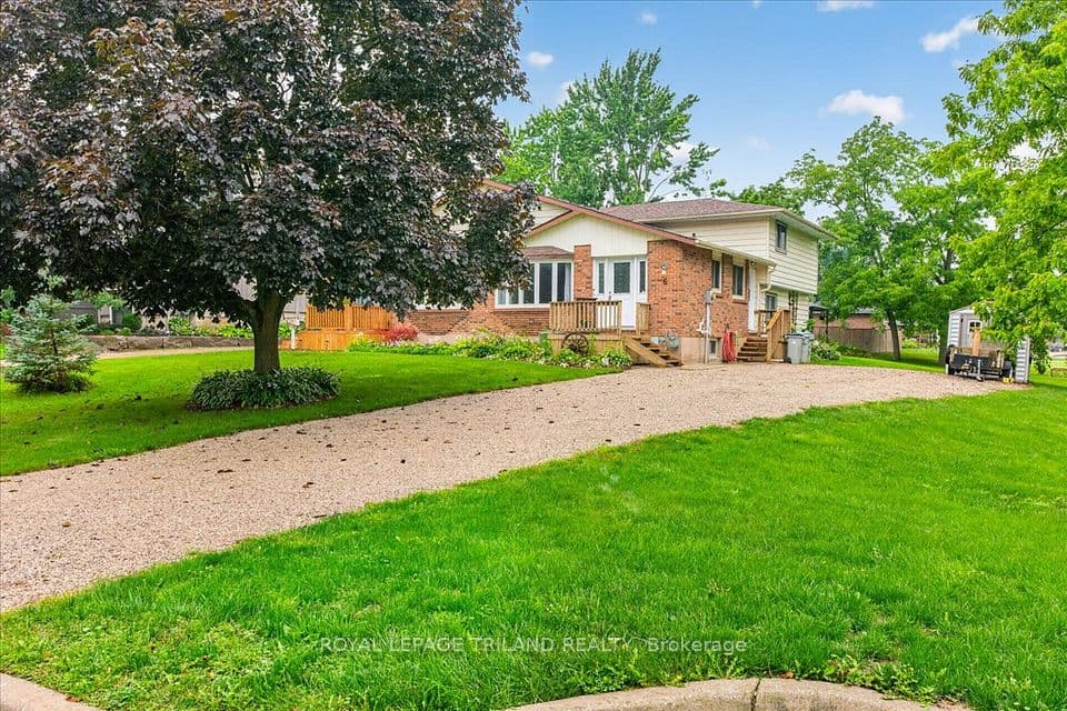 6 Bayley Street, Lambton Shores, ON N0N 1J0 – photo 3