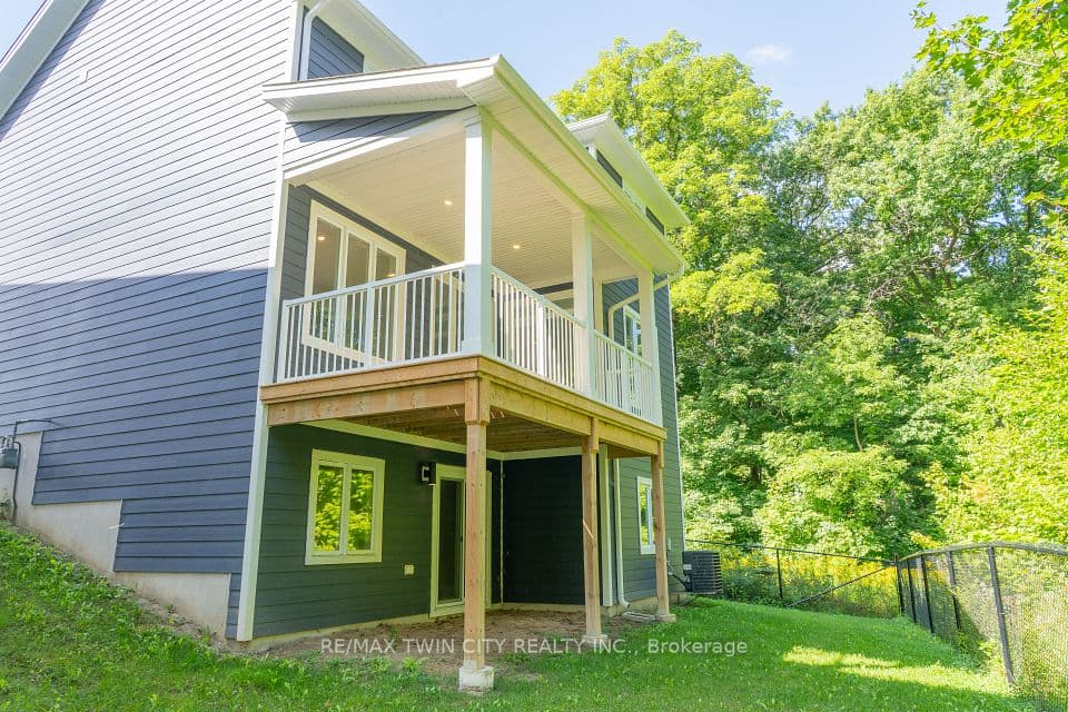 108 CHRISTOPHER Court, London South, ON N5X 3X4 – photo 2