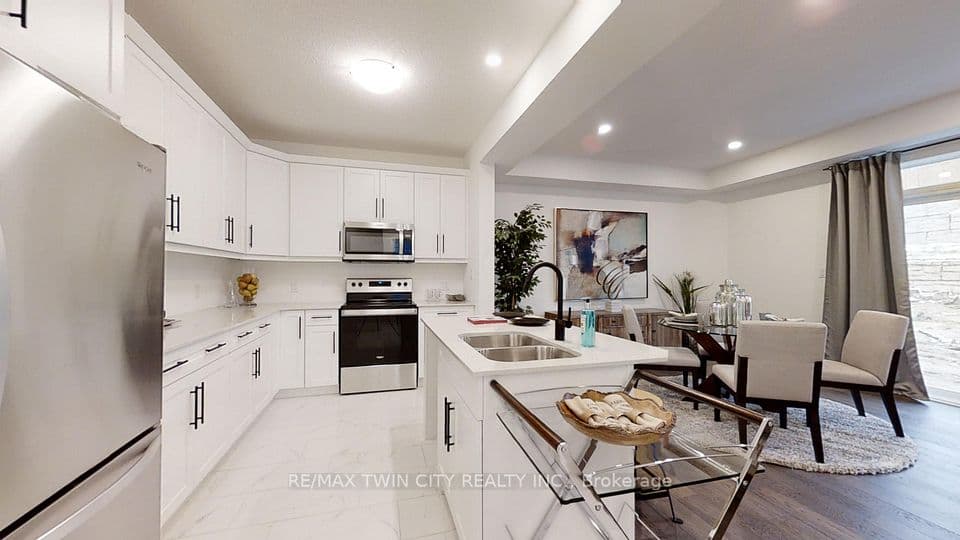 42 JULIE Crescent, London South, ON N5X 3X4 – photo 2