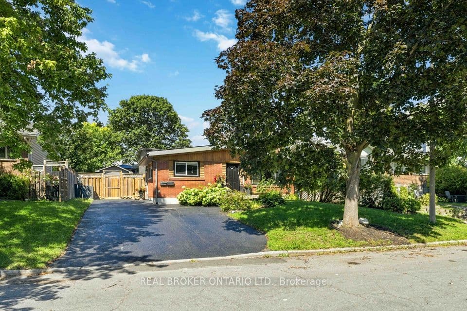 1849 Florida Avenue, Alta Vista and Area, ON K1H 6Y9 – main photo