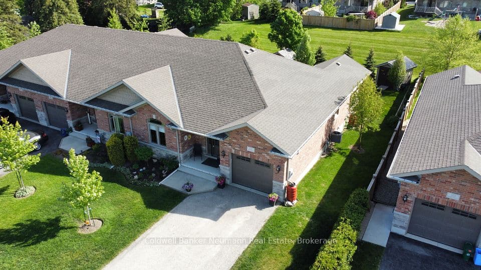 12 Brown Street S, Minto, ON N0G 1M0 – main photo
