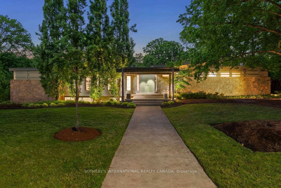 105 Marsdale Drive, St. Catharines, ON L2T 3T3 – main photo