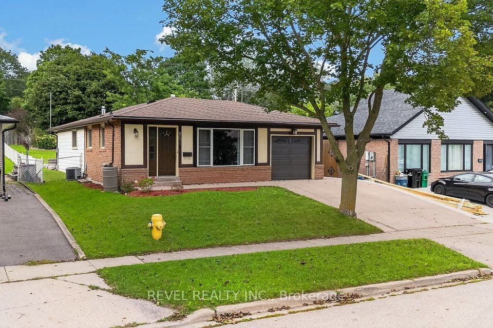 194 Hahn Avenue, Cambridge, ON N3C 2Z2 – photo 3