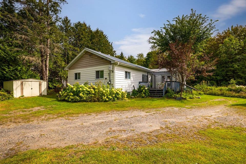 5 James Street, Seguin, ON P2A 0B6 – photo 2
