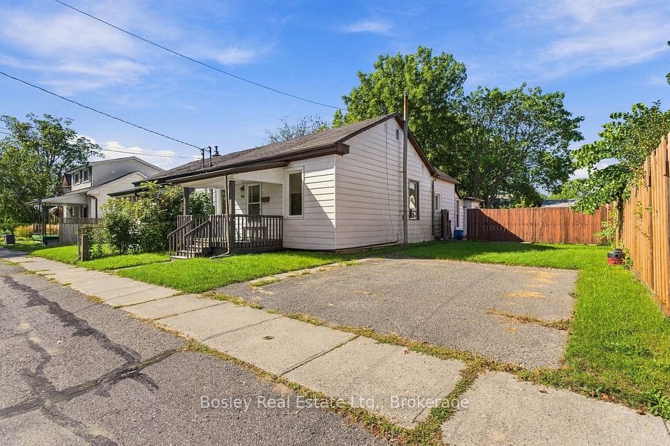 361 Bond Street, Cobourg, ON K9A 3K7 – photo 2