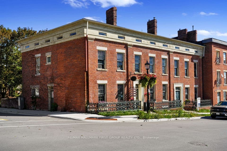 134-136 Walton Street, Port Hope, ON L1A 1N5 – main photo