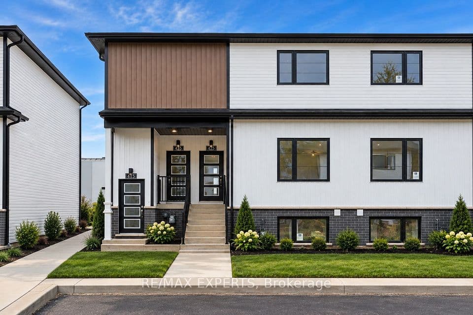 4263 Fourth Avenue 435, Niagara Falls, ON L2E 0C2 – main photo