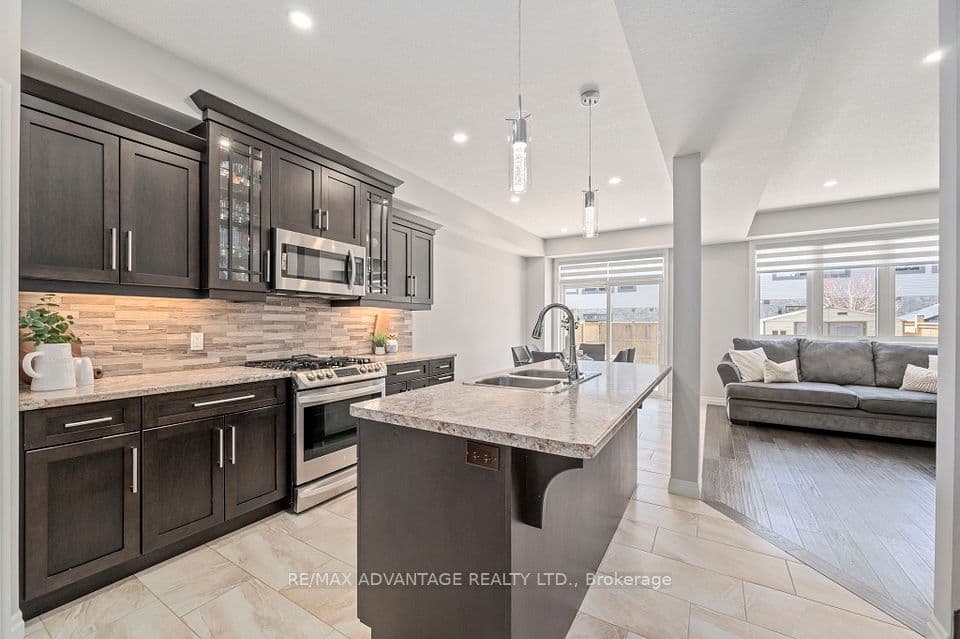 587 Freeport Street, London North, ON N6G 5B1 – photo 3