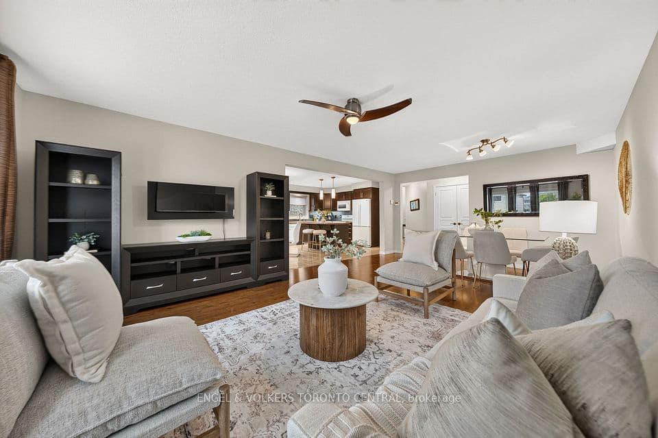 31 Townsend Drive 64, Woolwich, ON N0B 1M0 – main photo