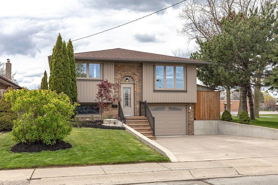 116 Highridge Avenue, Hamilton, ON L8E 3Y9 – photo 2