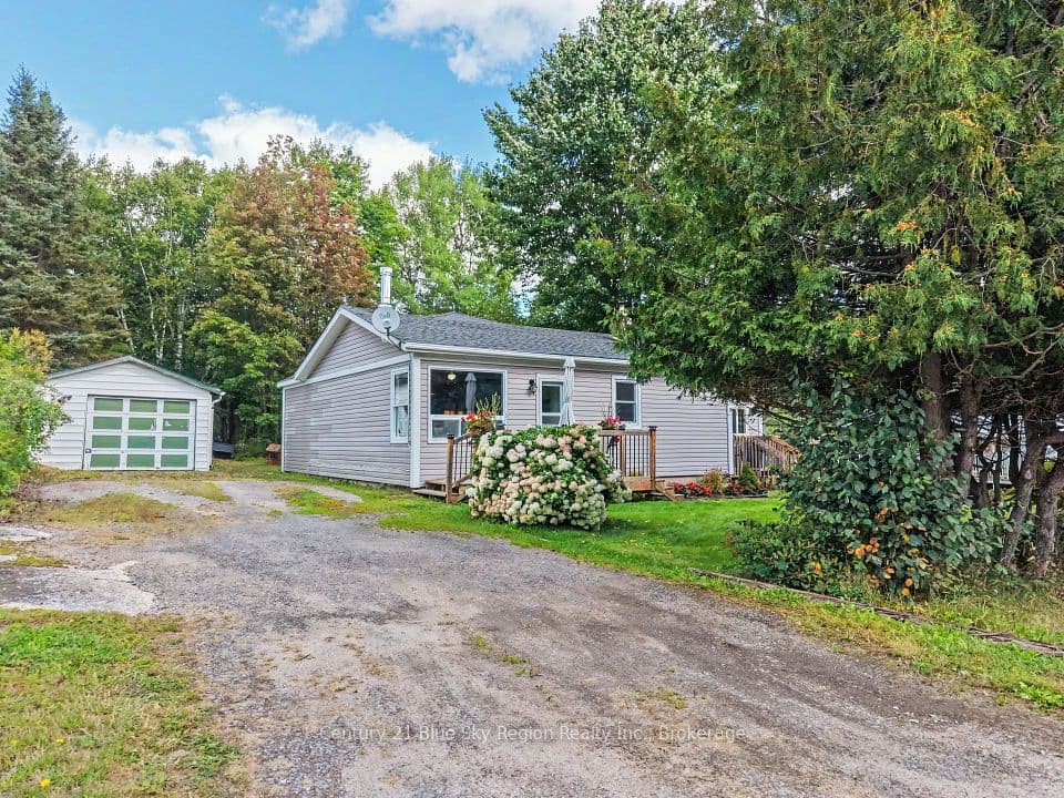 586 Derland Road, East Ferris, ON P1B 8Z4 – photo 2