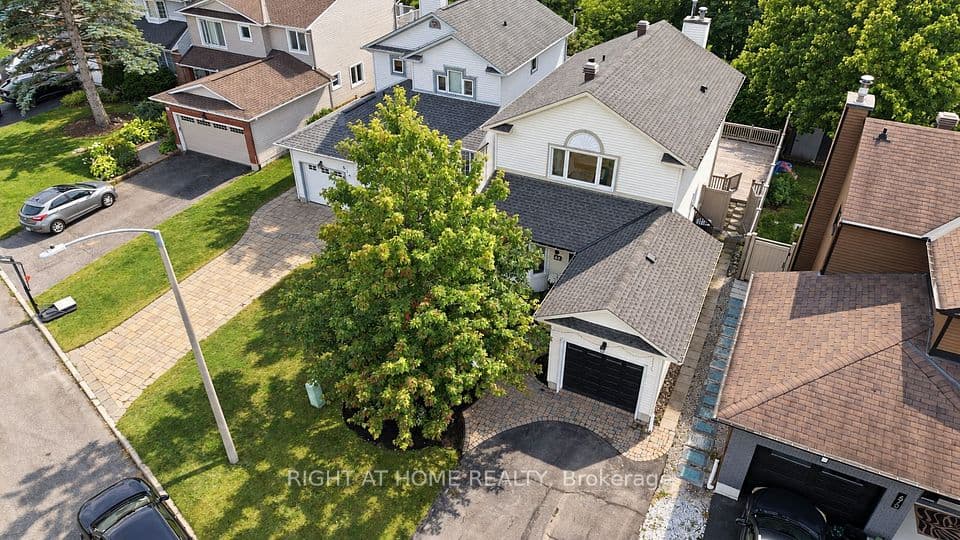 672 Farmbrook Crescent, Orleans - Cumberland and Area, ON K4A 2L1 – photo 3
