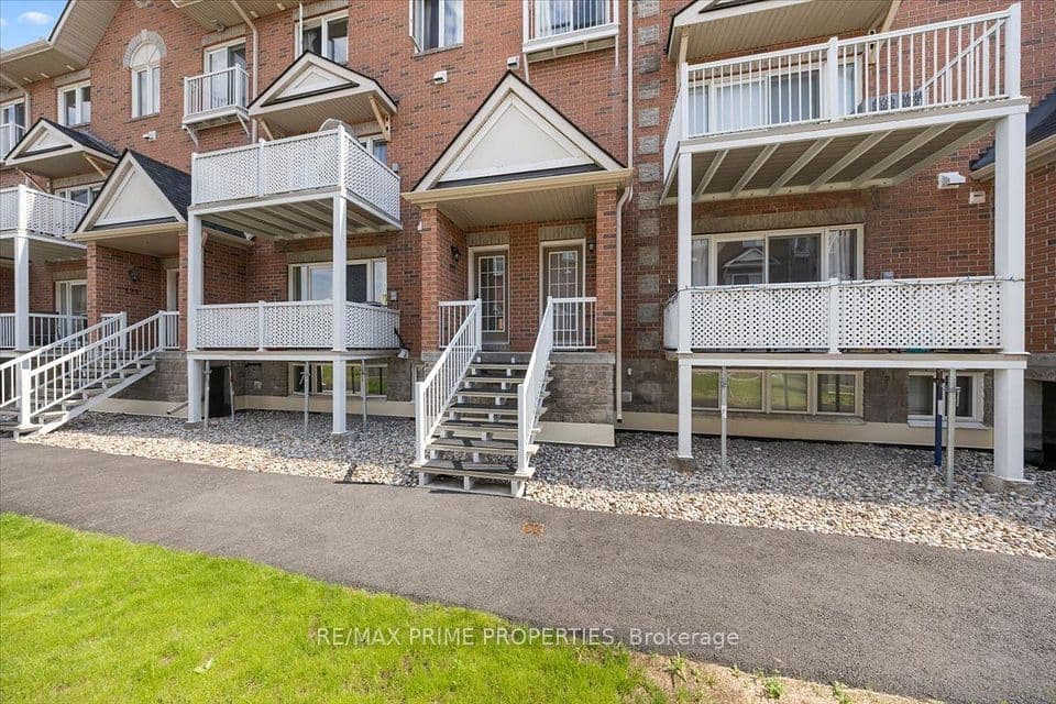 3265 St Joseph Boulevard 117, Orleans - Cumberland and Area, ON K1E 3Y2 – main photo