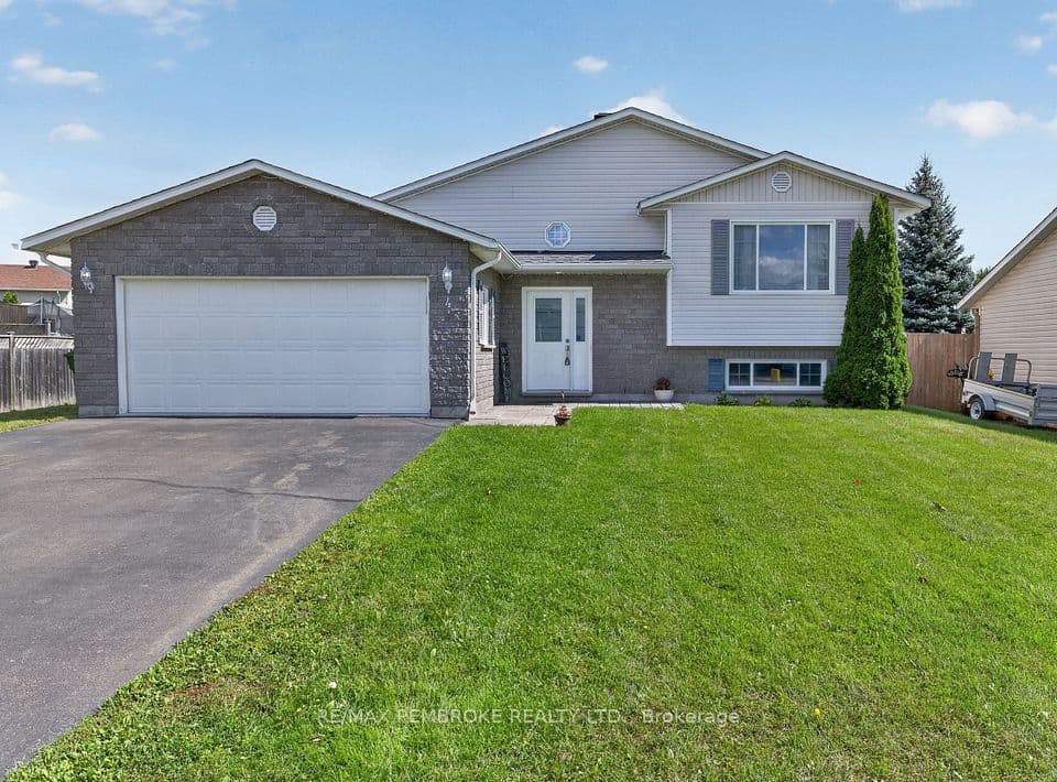 4 Winfield Street, Petawawa, ON K8H 0A1 – main photo