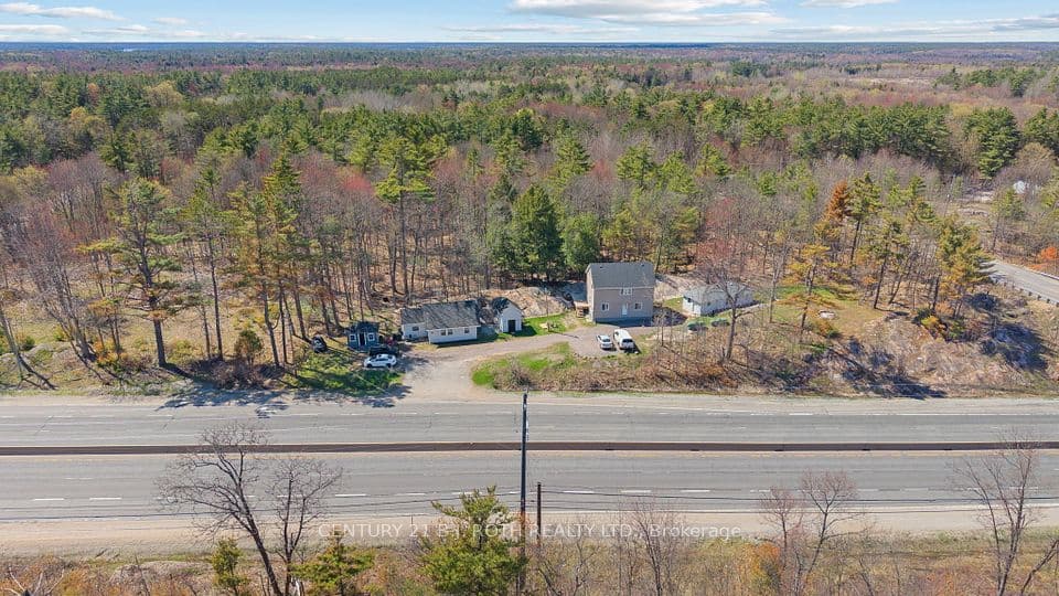 1411 11 Highway S, Gravenhurst, ON P0E 1G0 – main photo
