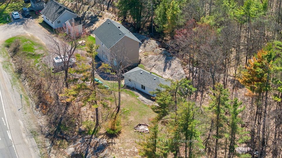 1411 11 Highway S, Gravenhurst, ON P0E 1G0 – photo 2