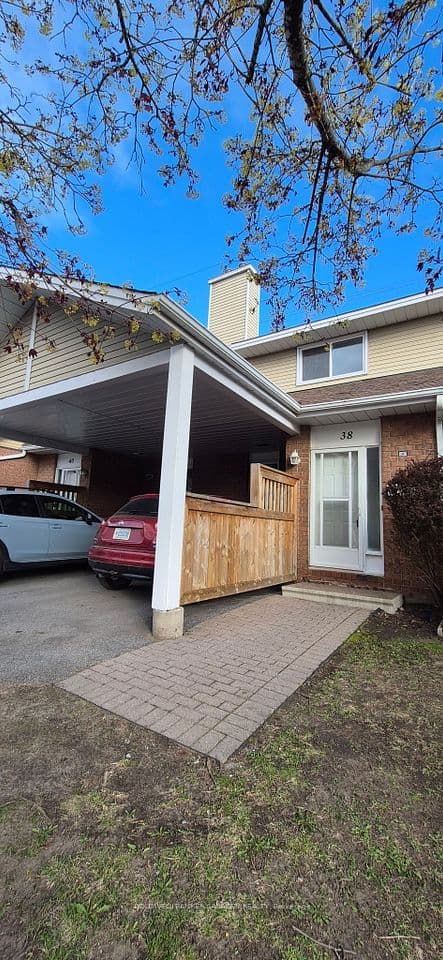 38 Paddington Private, Hunt Club - South Keys and Area, ON K1V 0T2 – main photo