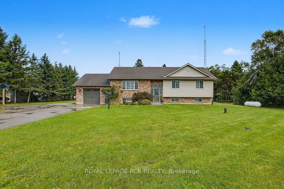 17 Deaken Drive, East Luther Grand Valley, ON L9W 0Z8 – main photo