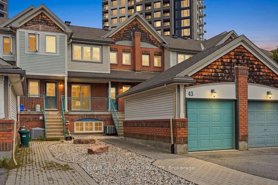 43 Thornbury Crescent, South of Baseline to Knoxdale, ON K2G 6C5 – photo 2