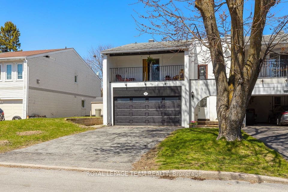 25 Grady Crescent, South of Baseline to Knoxdale, ON K2H 5S2 – main photo