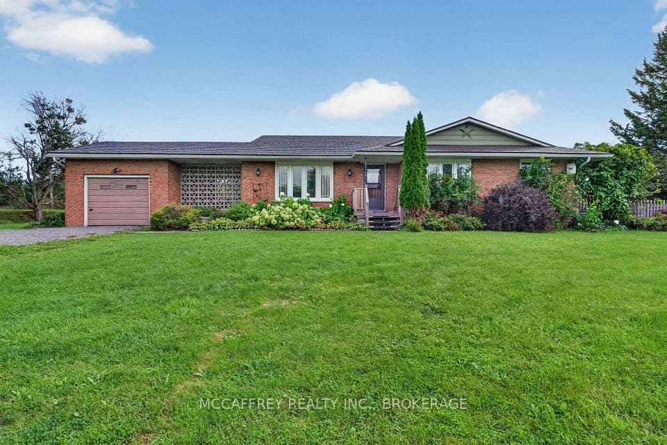 2572 County Rd 1 E, Stone Mills, ON K7R 3L2 – main photo