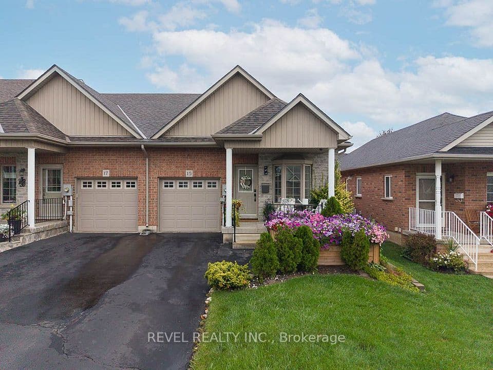 15 Millcroft Drive, Norfolk, ON N3Y 0B1 – main photo
