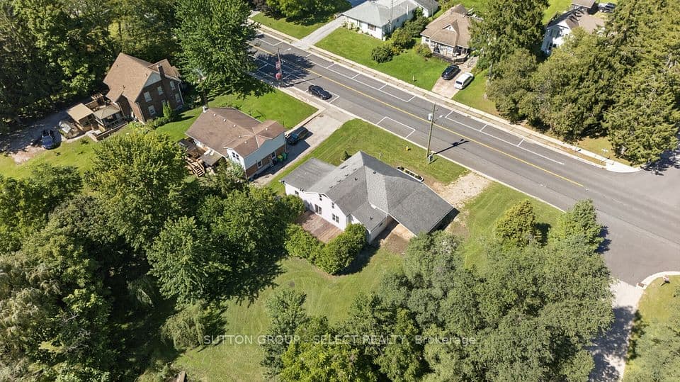 1825 Longwoods Drive, Southwest Middlesex, ON N0L 2N0 – photo 2