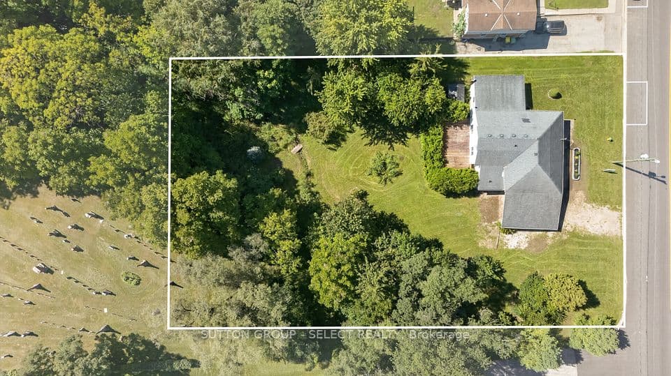 1825 Longwoods Drive, Southwest Middlesex, ON N0L 2N0 – main photo