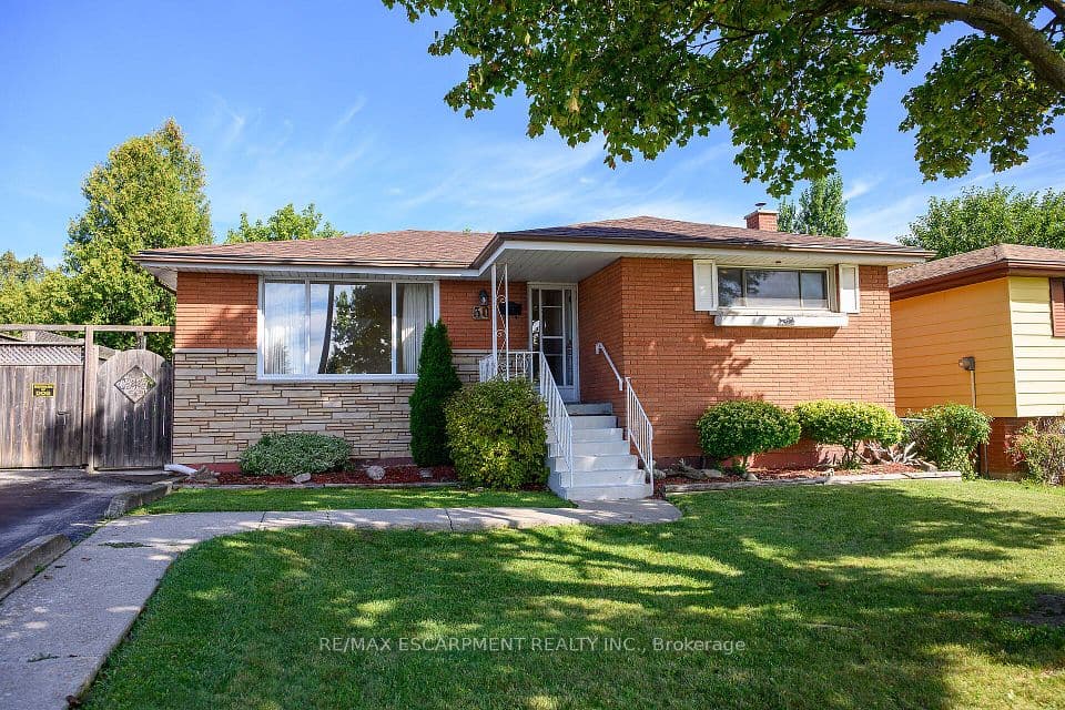 50 Berko Avenue, Hamilton, ON L8V 2R2 – main photo