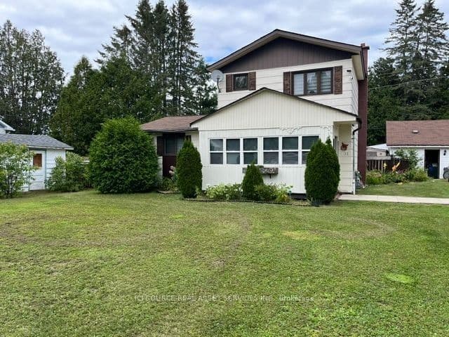 31 Church Street, Laurentian Hills, ON K0J 1J0 – photo 2