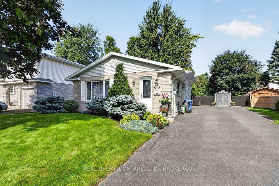 858 Chelsea Crescent, Cornwall, ON K6H 6Y5 – main photo