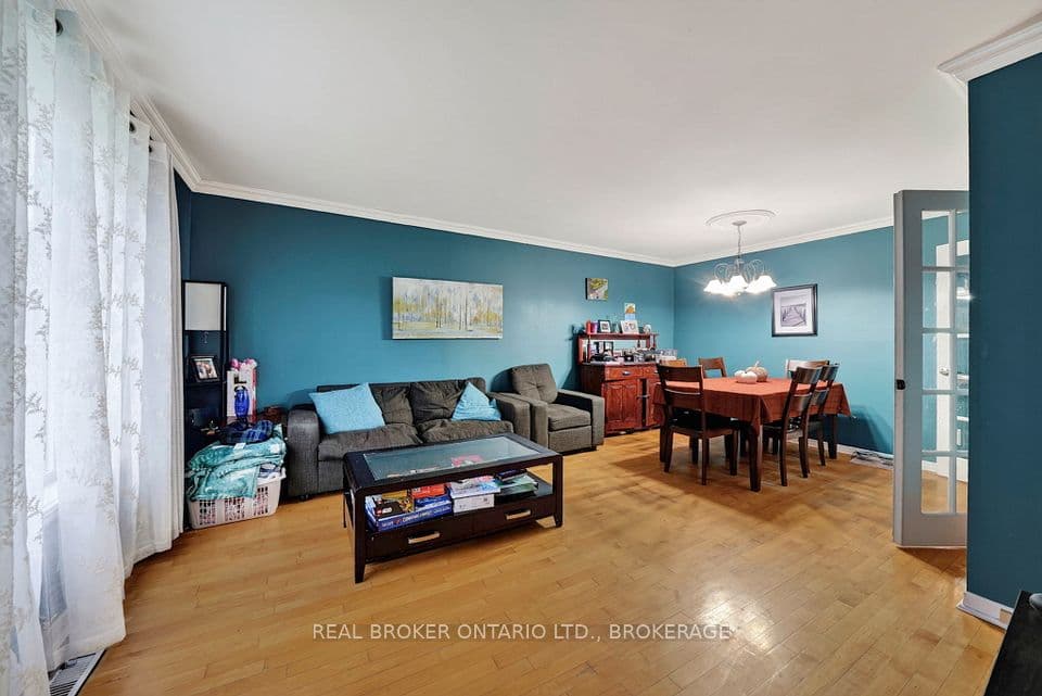 858 Chelsea Crescent, Cornwall, ON K6H 6Y5 – photo 3