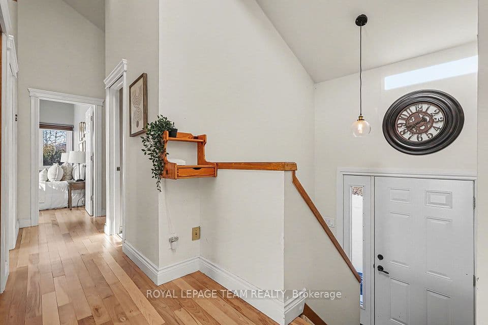 237 Queen West Street, North Dundas, ON K0C 1H0 – photo 3