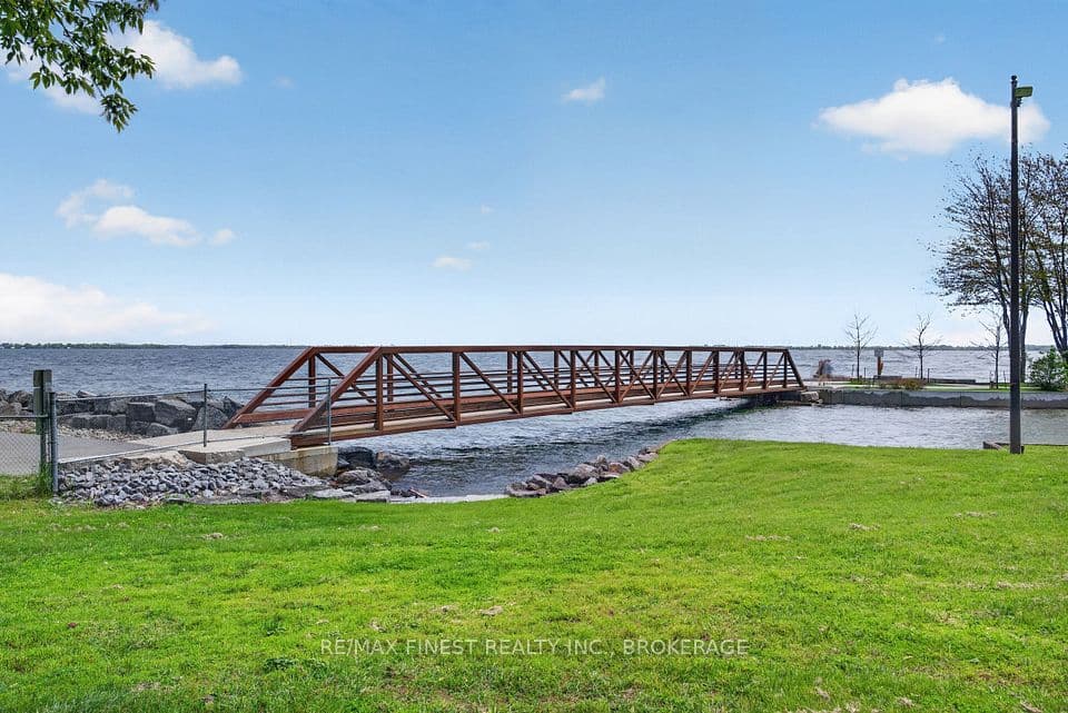 2 Mowat Avenue 206, Kingston, ON K7M 1K1 – photo 3