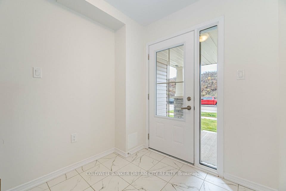 227 Gillespie Drive, Brantford, ON N3T 5L5 – photo 3
