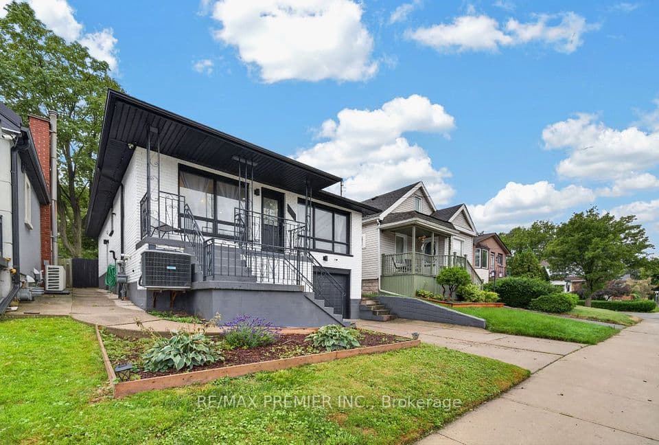 344 Queensdale Avenue, Hamilton, ON L9A 1L6 – photo 3