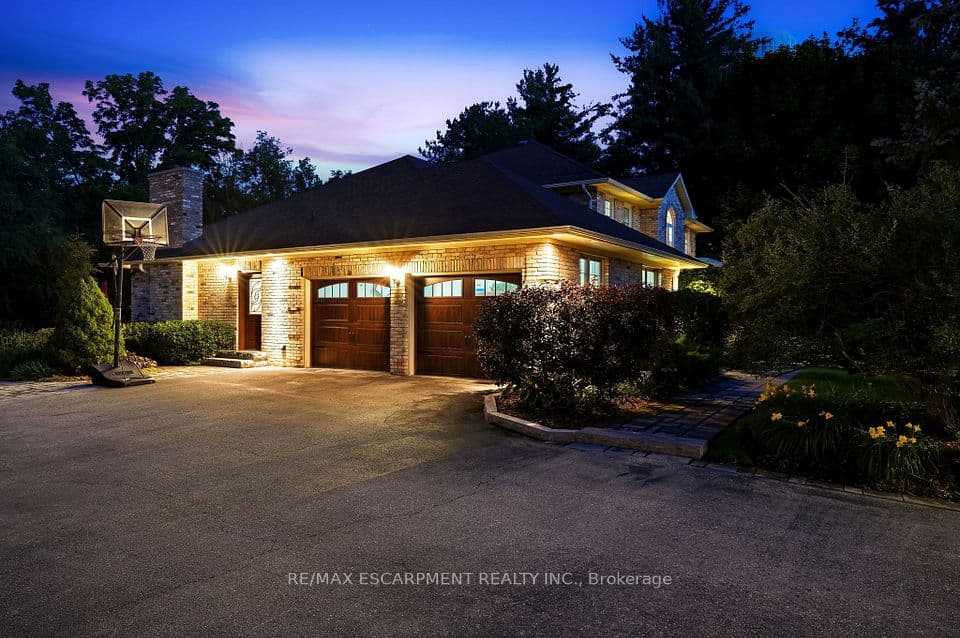 48 Woodend Drive, Hamilton, ON L0R 1H2 – photo 3